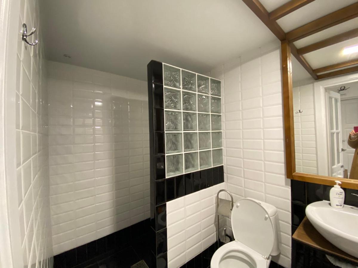 Саквояж Вокзал Bed & Breakfast Lviv Dış mekan fotoğraf